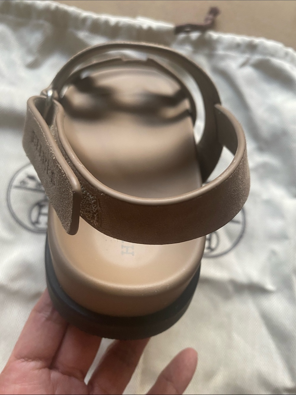 Women’s Hermes Genius Sandals in Beige Sable - Picture 8 of 12